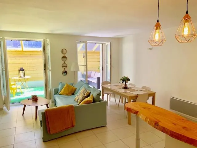 Апартаменты La Roze Du Vieux-Port Марсель